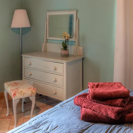 Spacious Apartment In Umbrian Farm House Magione