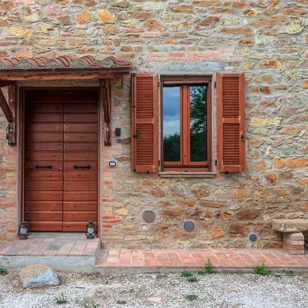 Spacious Apartment In Umbrian Farm House * Magione